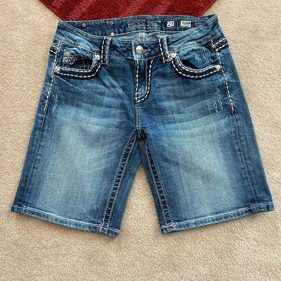Miss Me 27 Easy Bermuda Denim Shorts Actual W 29.5 x I 9 3/4 - Picture 1 of 10